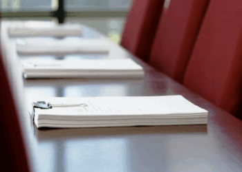 Функциональный разрыв: почему отраслевым министерствам пора отдать экономику профильным ведомствам