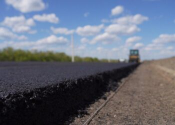 В Казахстане 13 тысяч километров автомобильных дорог охвачено ремонтом