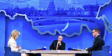 Главные заявления президента России на прямой линии «Итоги года» по украинской тематике