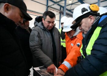 Чингис Аринов посетил Северо-Каспийскую экологическую базу реагирования в Атырау