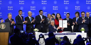 Касым-Жомарт Токаев подписал Устав Совета мира