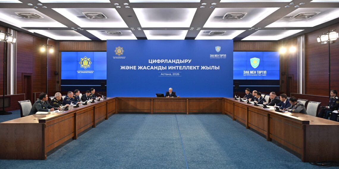 Глава государства провел совещание в Генеральной прокуратуре