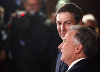 Bloomberg: Стив Уиткофф и Джаред Кушнер намерены посетить Россию