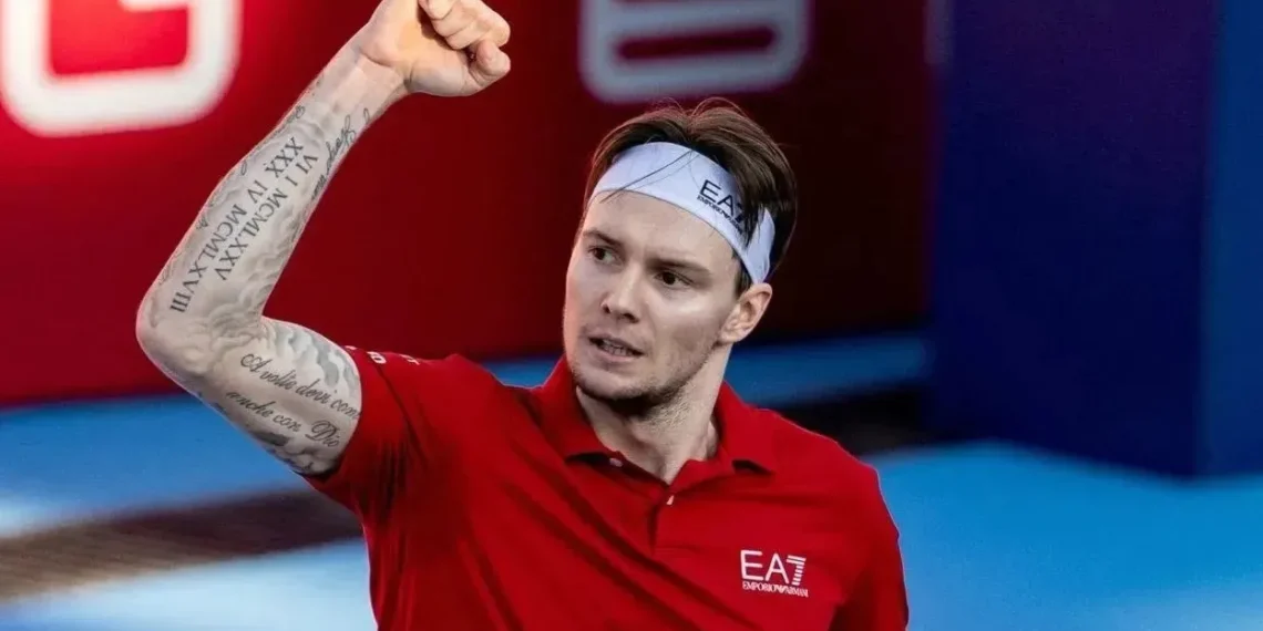 Теннисист Александр Бублик пробился в четвертьфинал турнира ATP-500 в Нидерландах