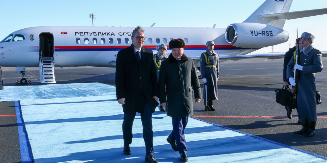 Президент Сербии прибыл в Астану с официальным визитом