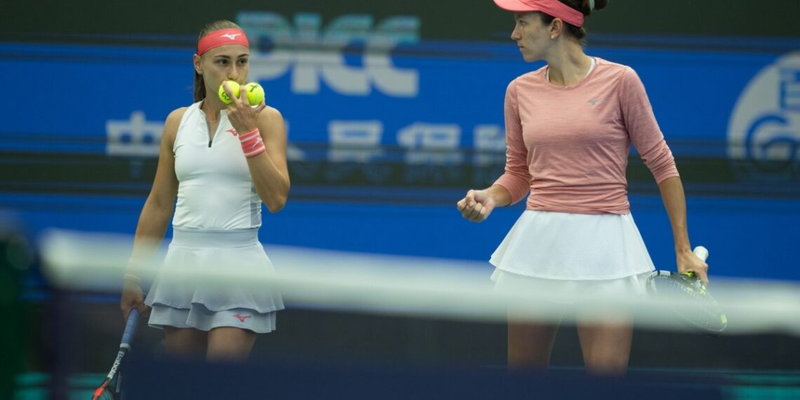 Теннисистка Анна Данилина пробилась в четвертьфинал турнира WTA-1000 в Дохе