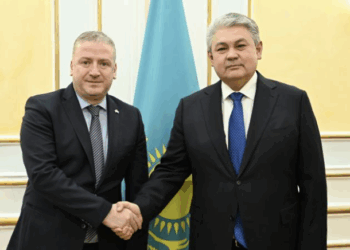 Глава МИД Казахстана провел встречу с послом Грузии