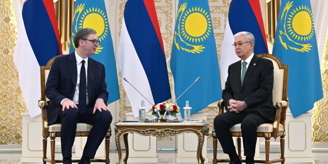 Президенты Казахстана и Сербии провели переговоры в узком составе