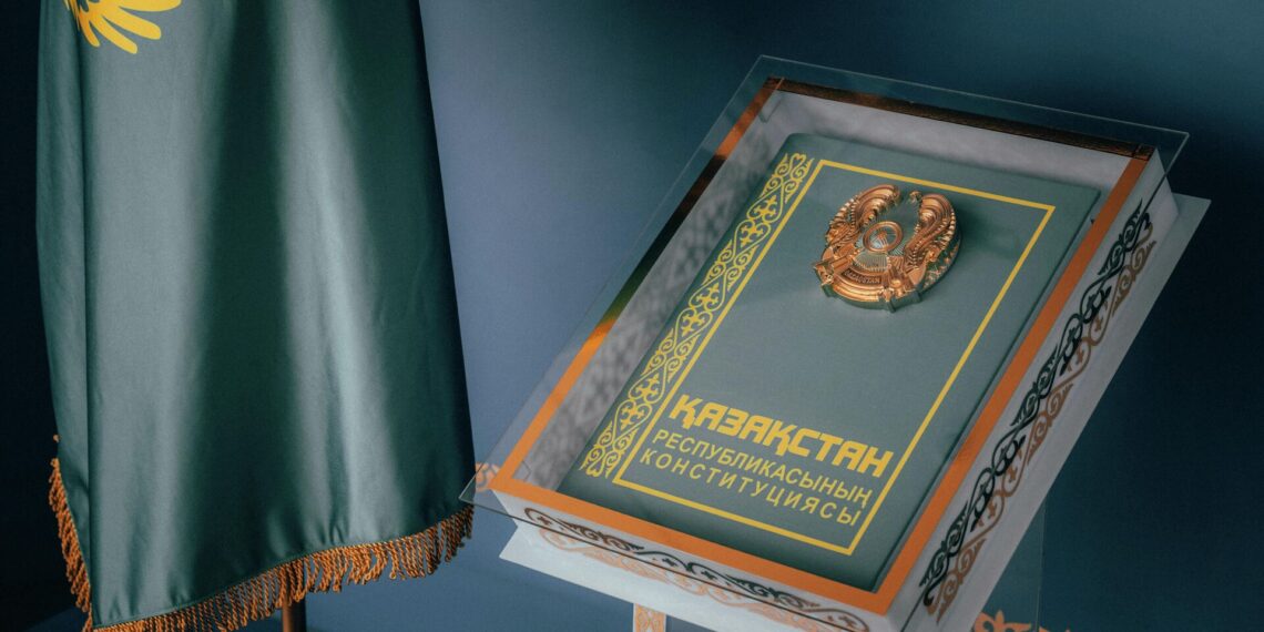 От эмоций к анализу: как развивается дискуссия вокруг новой Конституции