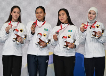 Казахстанские фехтовальщицы стали бронзовыми призерами юниорского чемпионата Азии