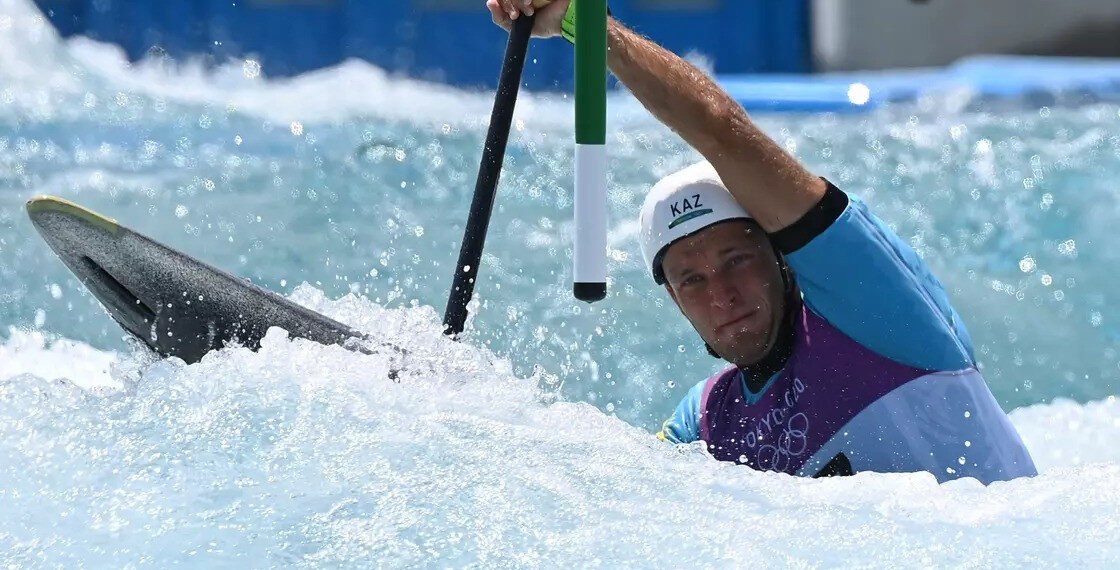 Александр Куликов завоевал золотую медаль на турнире по гребному слалому в Таиланде