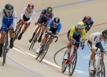 Казахстанец Алишер Жумакан стал серебряным призером чемпионата Азии по велоспорту на треке