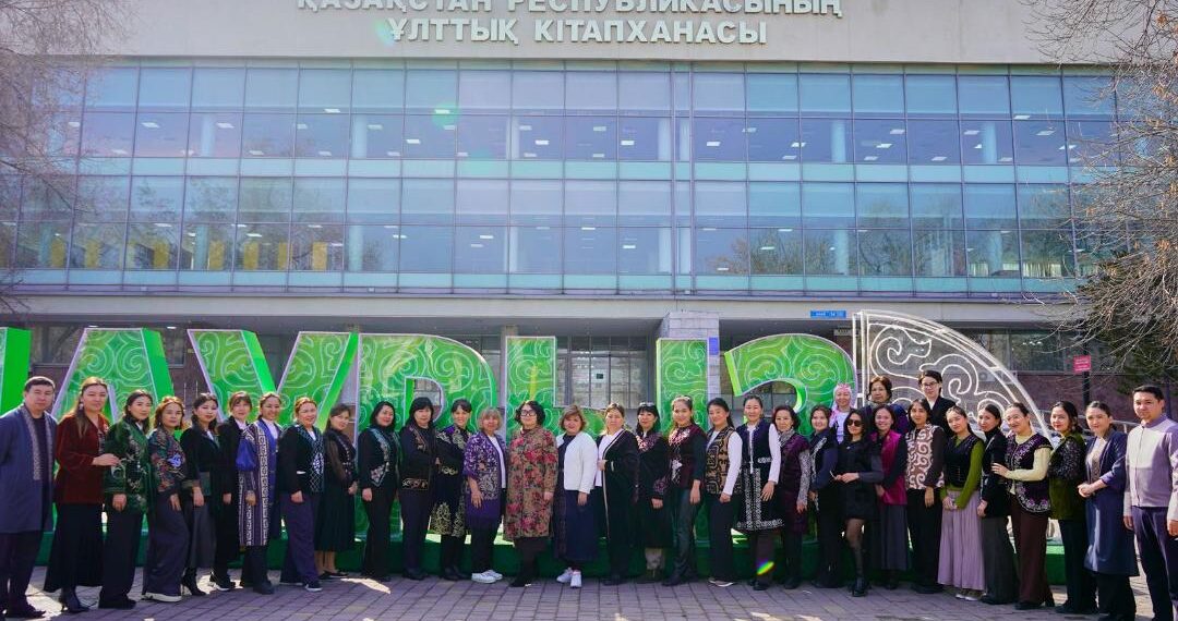 В Алматы проведена экологическая акция в честь Дня обновления