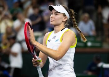 Теннисистка Елена Рыбакина пробилась в четвертьфинал турнира Miami Open