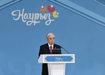 Токаев встретился с общественностью Туркестанской области