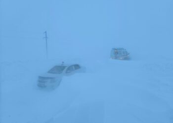 Сотрудники МЧС спасли и эвакуировали из снежных заносов порядка 300 человек