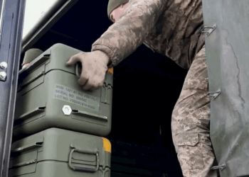 Украинские следователи раскрыли масштабную схему хищения оружия с фронта