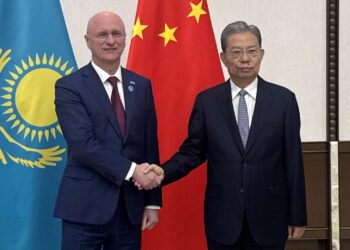 Роман Скляр встретился с председателем Постоянного комитета Всекитайского собрания народных представителей