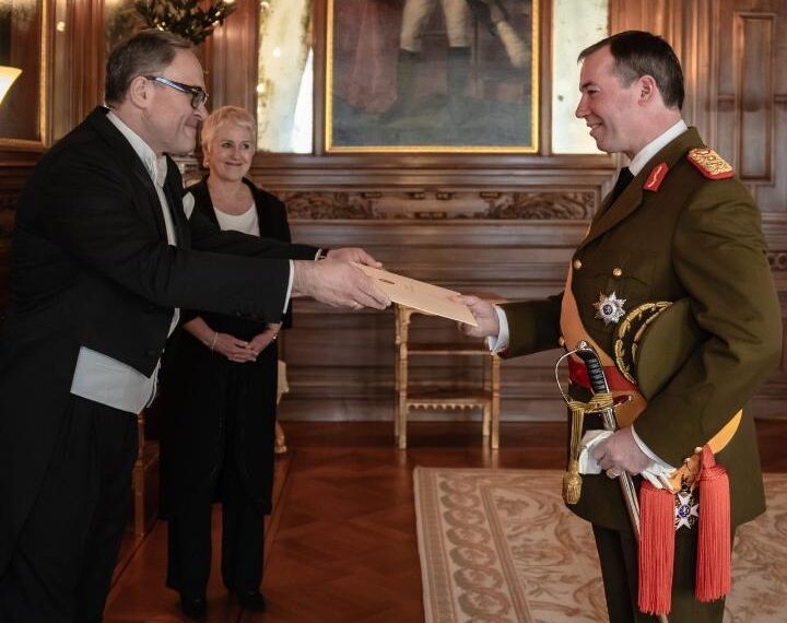 Посол РК вручил верительные грамоты великому герцогу Люксембурга