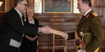 Посол РК вручил верительные грамоты великому герцогу Люксембурга