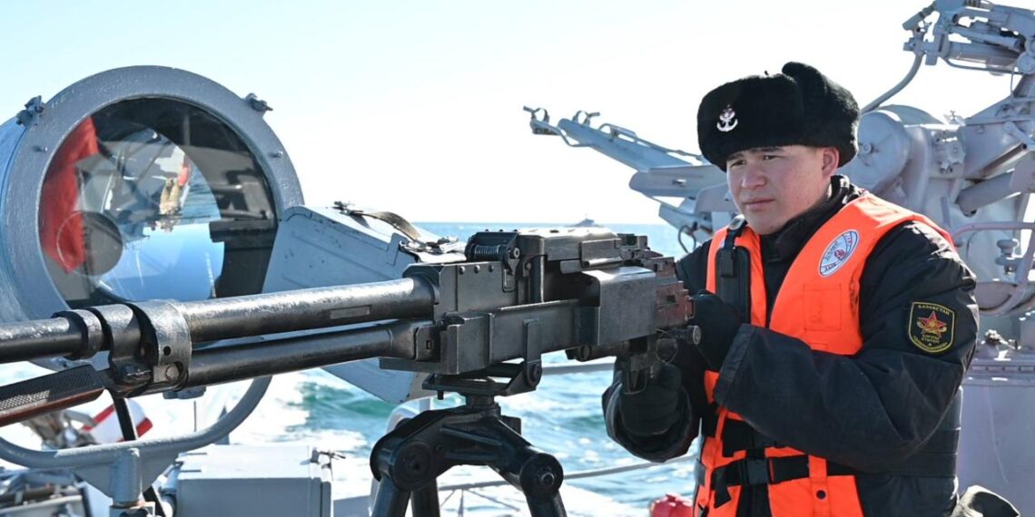 Минобороны РК: ВМС Казахстана отработали задачи в Каспийском море