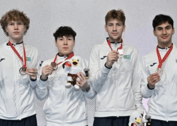 Команда РК по фехтованию завоевала «бронзу» юниорского чемпионата Азии