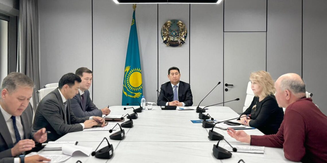 Глава Минсельхоза провел личный прием граждан