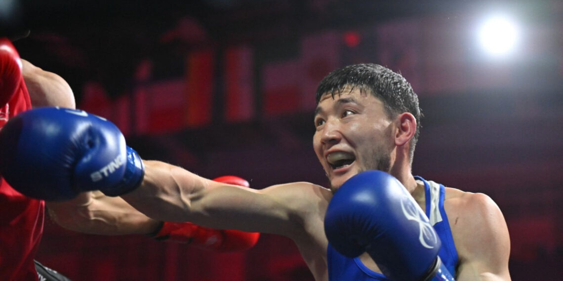 Боксер Ертуган Зейнуллинов пробился в полуфинал чемпионата Азии