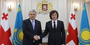 Глава МИД Казахстана встретился с премьер-министром Грузии