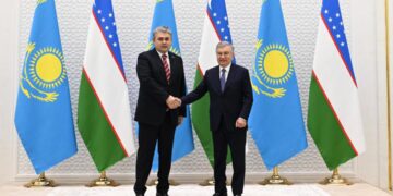 Глава МИД Казахстана встретился с президентом Узбекистана