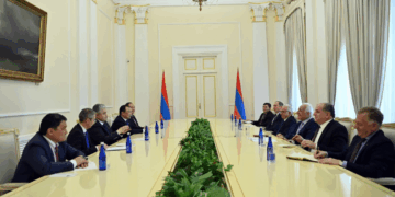 Президент Армении принял главу МИД Казахстана