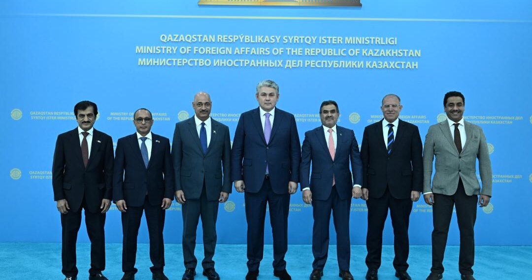 Глава МИД Казахстана принял послов стран Залива и Иордании