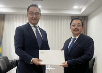 Посол Эль-Сальвадора вручил копии верительных грамот в МИД Казахстана