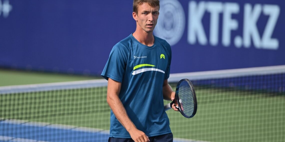 Теннисист Григорий Ломакин сыграет за выход в полуфинал парного разряда «Челленджера» в Шымкенте