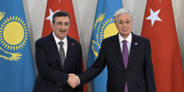Токаев провел встречу с вице-президентом Турции Джевдетом Йылмазом