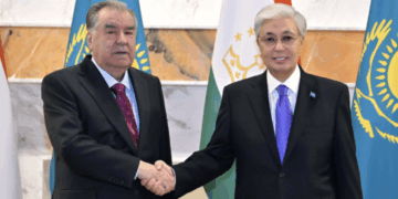 Казахстанский лидер провел встречу с президентом Таджикистана