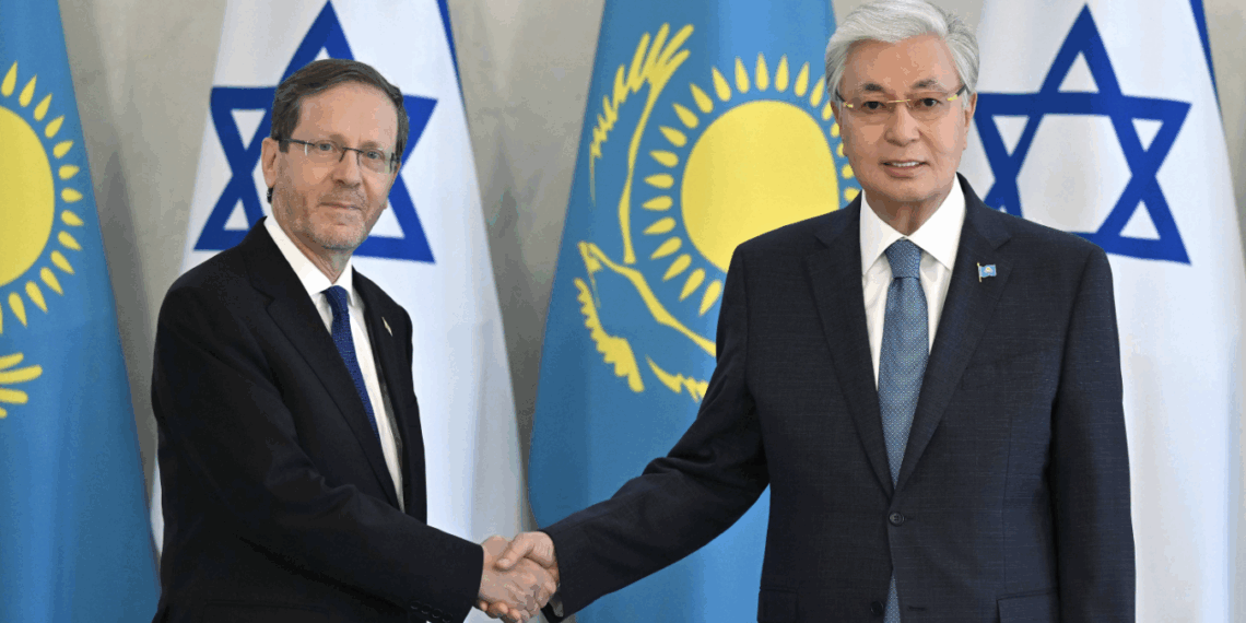 Президенты Казахстана и Израиля провели переговоры в узком составе