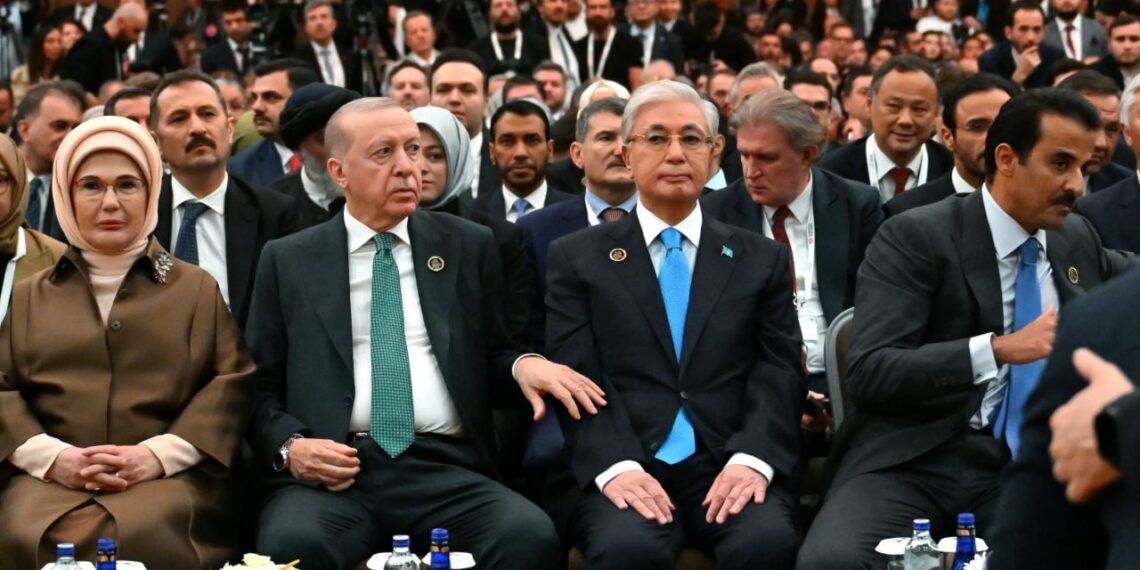 Токаев принял участие в церемонии открытия Анталийского дипломатического форума