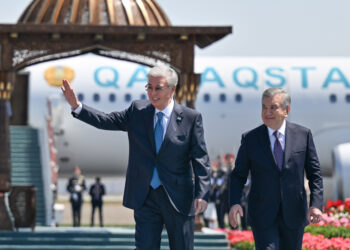 Президент Казахстана прибыл с рабочим визитом в Узбекистан