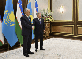 Президенты Казахстана и Узбекистана провели неформальную встречу