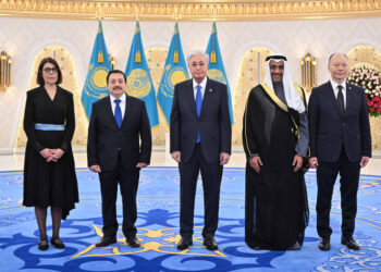 Президент Казахстана принял верительные грамоты послов ряда государств