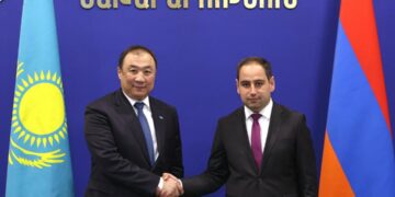 Главы транспортных ведомств Казахстана и Армении обсудили вопросы развития сотрудничества