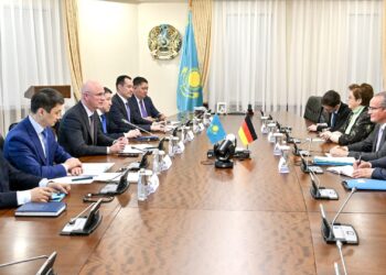 Роман Скляр встретился со статс-министром иностранных дел Германии