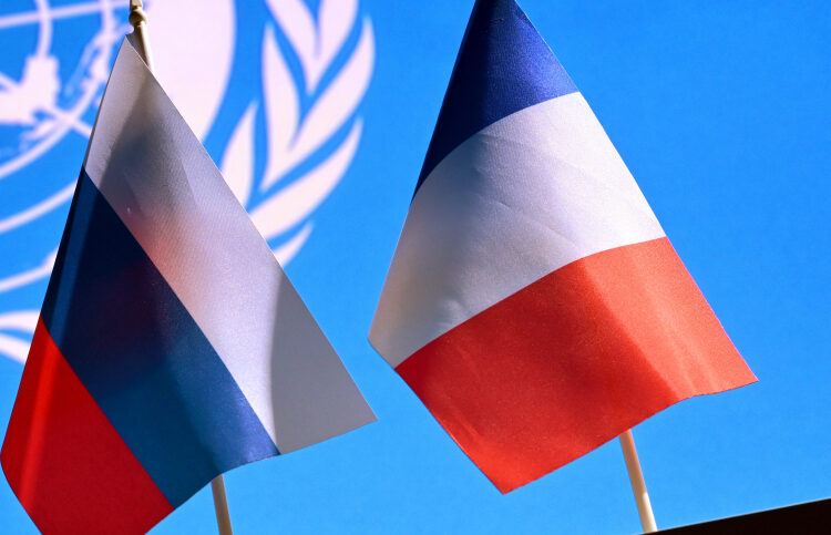 МИД России: Москва при обновлении военных целей учтет планы Парижа по размещению ядерного оружия в Европе