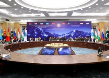 Глава Минобороны РК выступил на совещании руководителей оборонных ведомств стран ШОС в Бишкеке