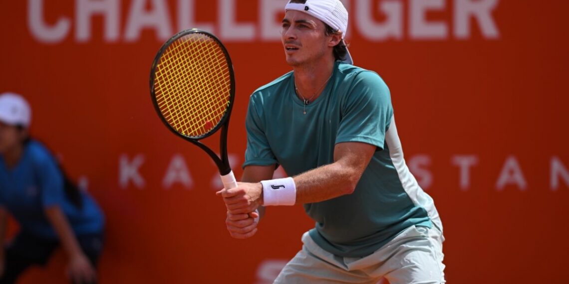 Теннисист Тимофей Скатов вышел в четвертьфинал турнира серии ATP Challenger 50