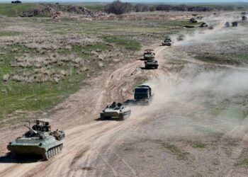 Многостепенные командно-штабные учения стартовали в Сухопутных войсках РК