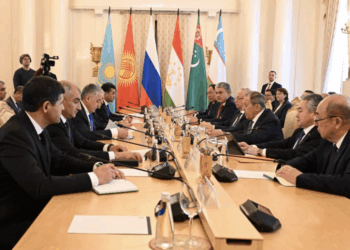 Главы МИД ЦА и РФ сверили позиции и планы дальнейшего сотрудничества