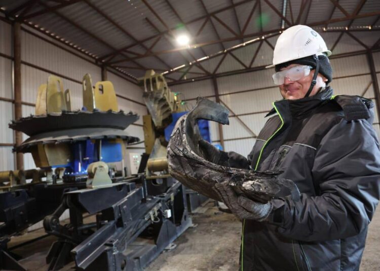 В Рудном запущен завод по переработке использованных автомобильных шин