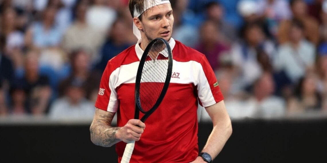 Теннисист Александр Бублик пробился в третий круг турнира серии ATP Masters 1000 в Италии